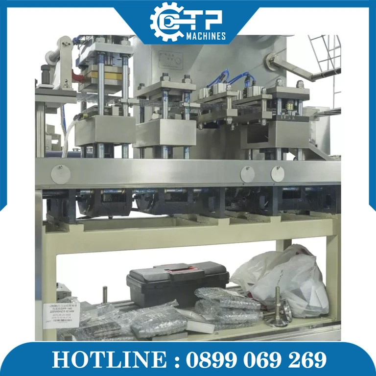 Máy dễ dàng vận hành và điều khiển